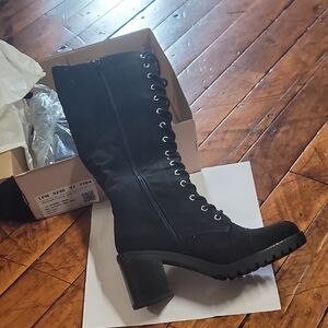 Black Women's Lace-Up Boots